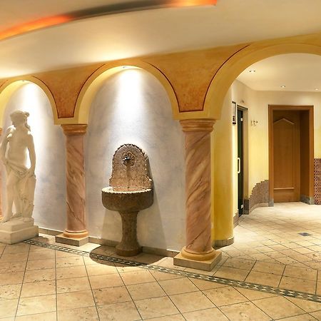 Hotel Maria Theresia Silandro Zewnętrze zdjęcie