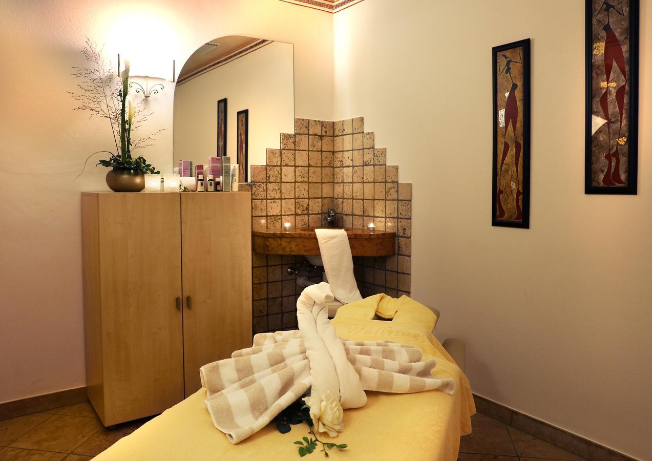 Hotel Maria Theresia Silandro Zewnętrze zdjęcie