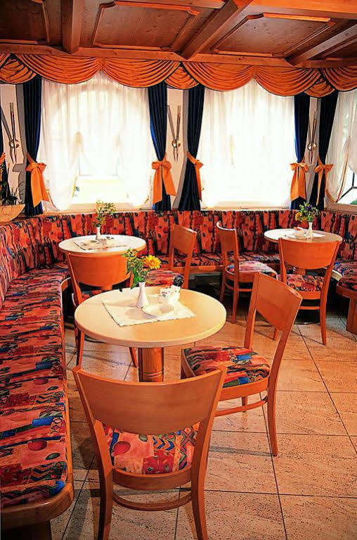 Hotel Maria Theresia Silandro Zewnętrze zdjęcie