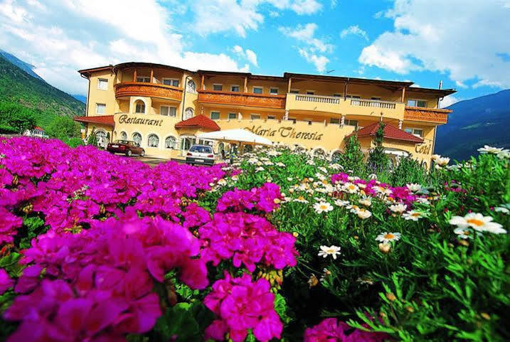 Hotel Maria Theresia Silandro Zewnętrze zdjęcie