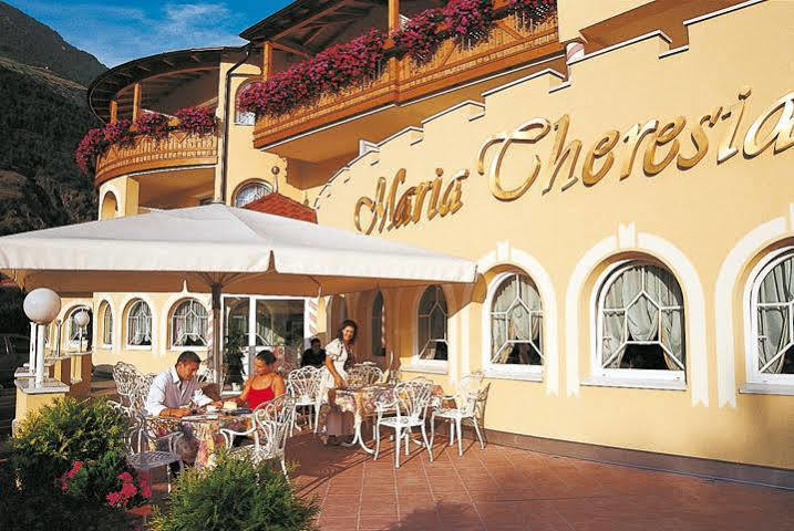 Hotel Maria Theresia Silandro Zewnętrze zdjęcie